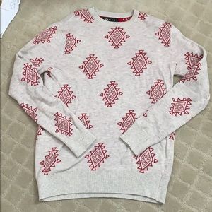 Long sleeve patterned sweater
